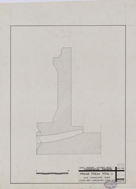 Prasat Preah Pithu U - mur d'enc. N: évacuation NE (Coupe).